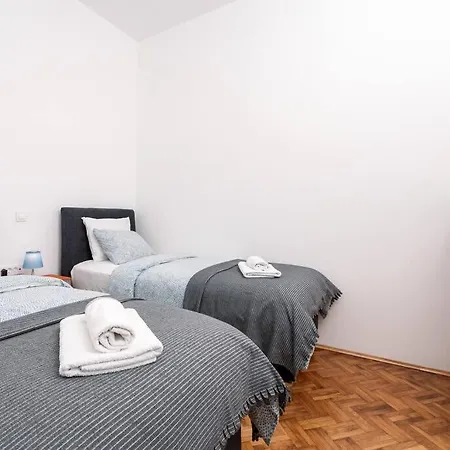 4-bedroom 1 Min From Bacvice 斯普利特