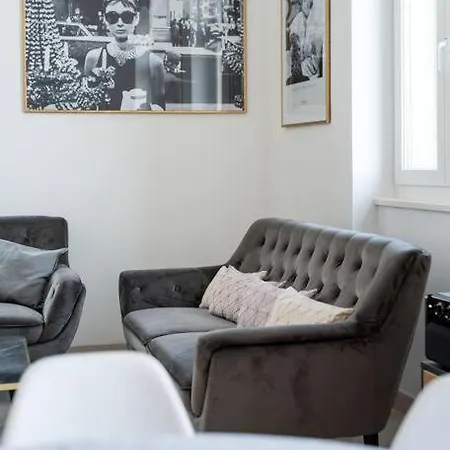 4-bedroom 1 Min From Bacvice *