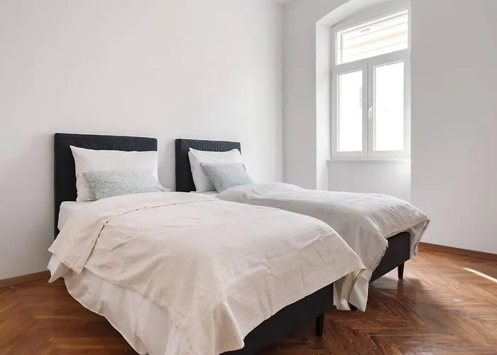 4-bedroom 1 Min From Bacvice 公寓 *